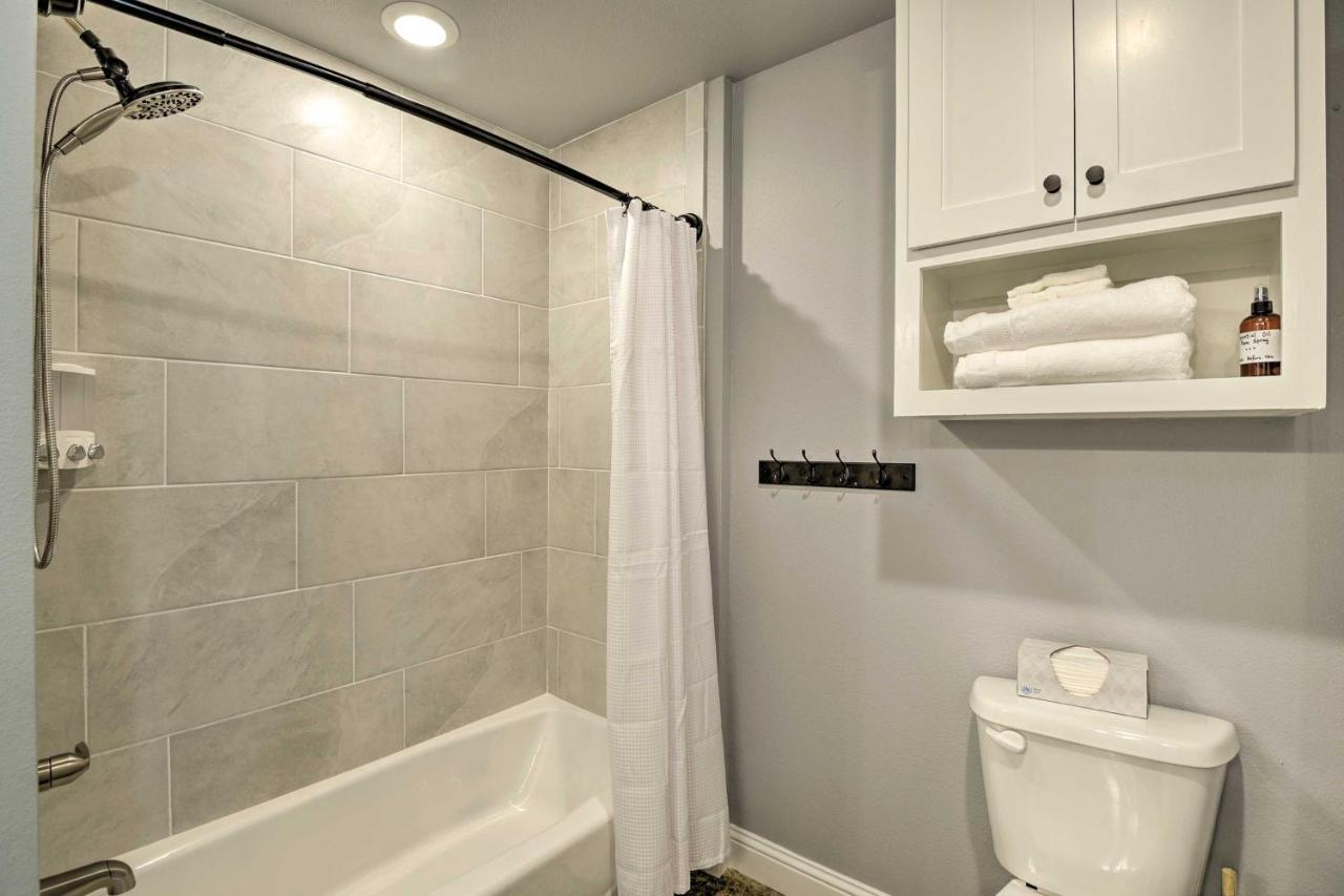 Granbury Home With Hot Tub And Furnished Patio! Ngoại thất bức ảnh