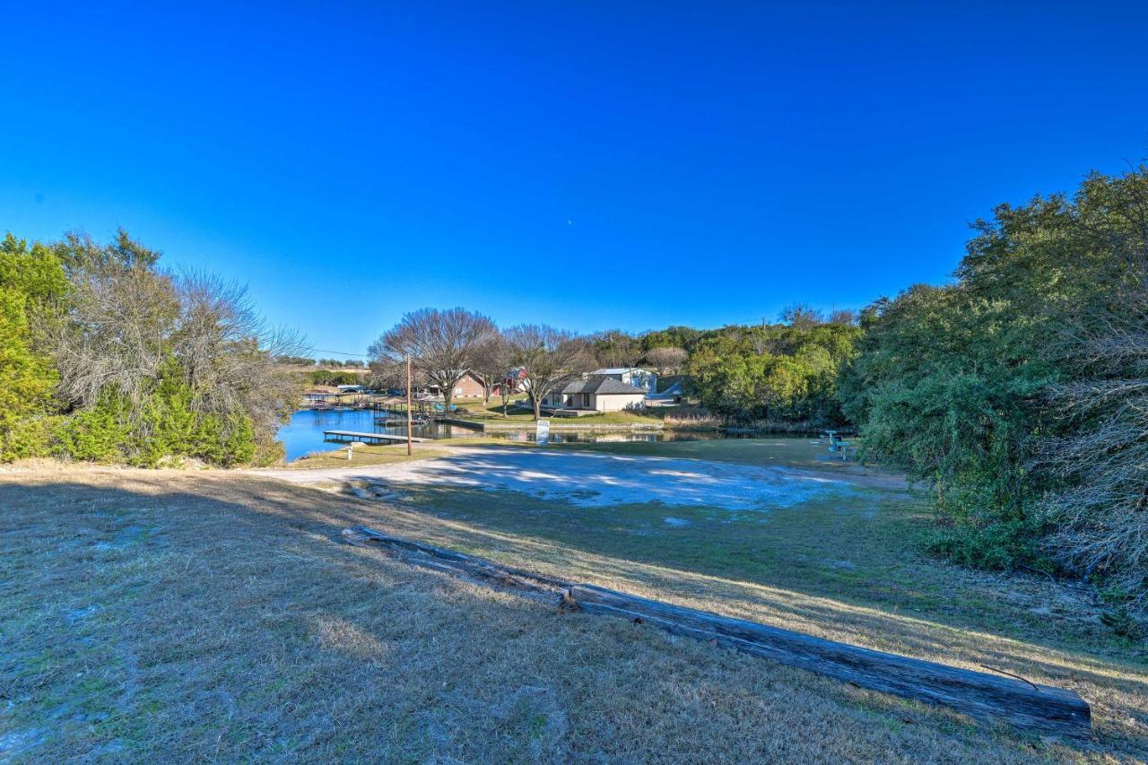Granbury Home With Hot Tub And Furnished Patio! Ngoại thất bức ảnh