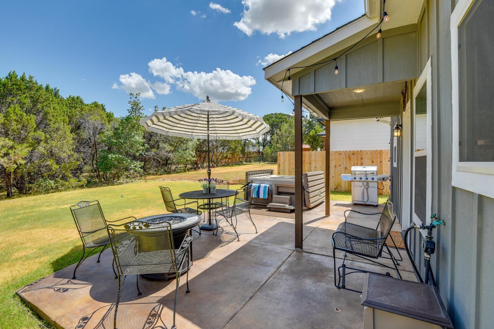 Granbury Home With Hot Tub And Furnished Patio! Ngoại thất bức ảnh